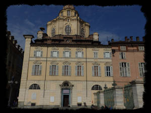 Facciata della Real Chiesa