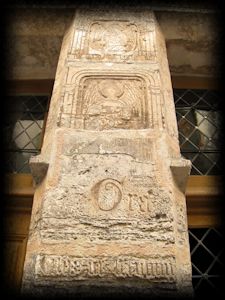 Bassorilievi simbolici