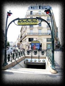 L'uscita della metropolitana a Temple